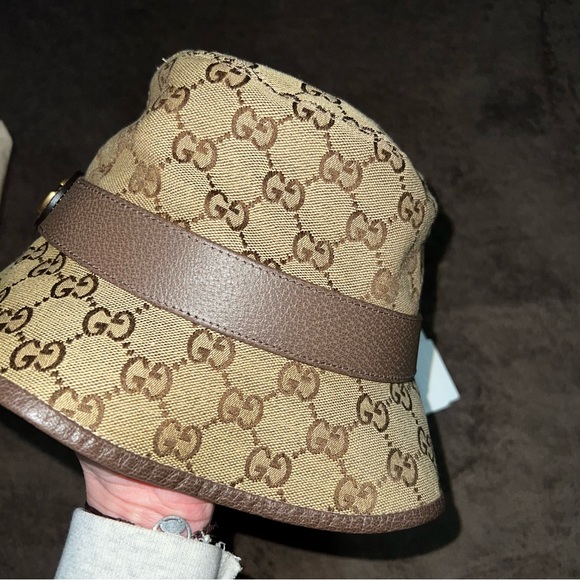 GUCCI GG CANVAS BUCKET HAT - Picture 7 of 15